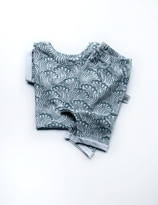 Wave tshirt-Rowan and Me