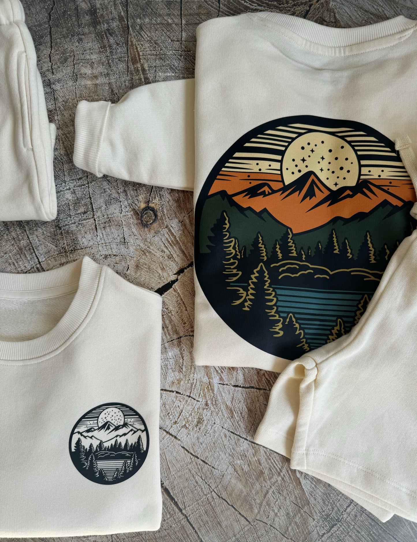 Outdoors badge sweatshirt set